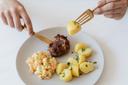 How Many Calories Should I Eat at Dinner?