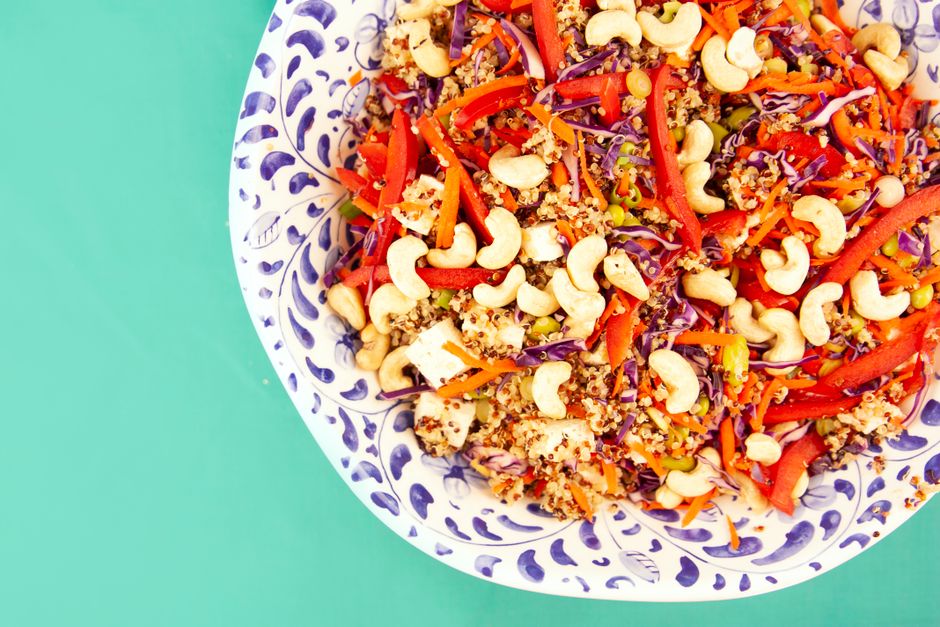 Mediterranean Chicken and Quinoa Power Bowls for Weight Loss Meal Prep